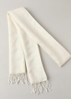 Undyed scarf made from 50% wool and 50% modal