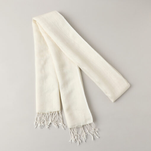 Undyed scarf made from 50% wool and 50% modal